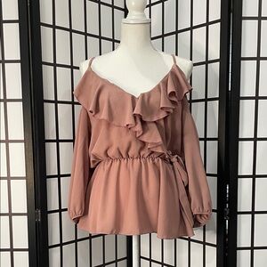 Chic Ruffled Blouse in Dusty Pink